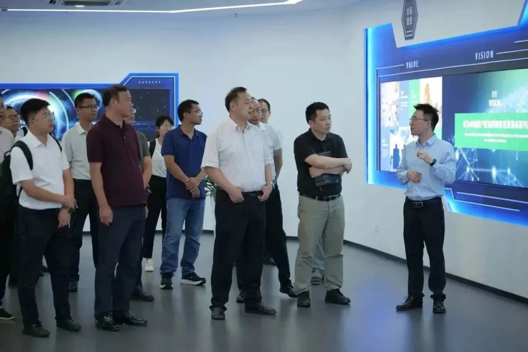 新能源 新动力 新将来|J9集团股份“动力与能源产业集群”圆桌座谈会顺利召开